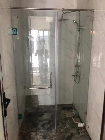 Vách Kính Nhà Tắm