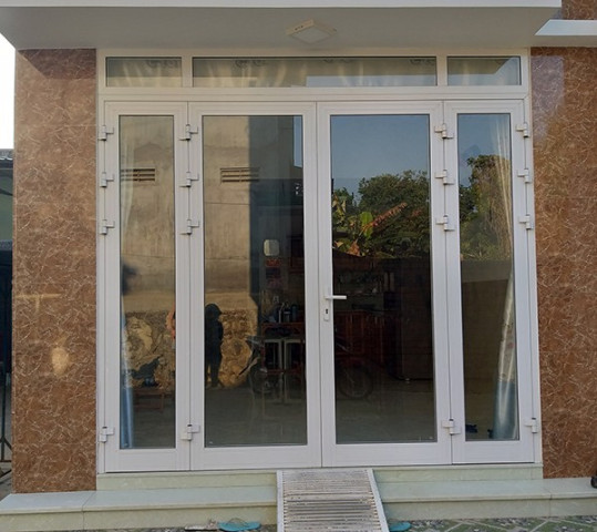 Mẫu cửa nhôm kính 4 cánh đẹp
