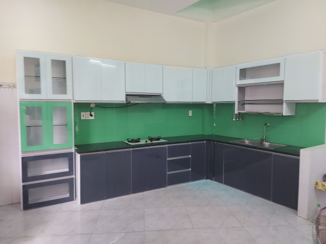 Mẫu tủ bếp nhôm kính quận 7