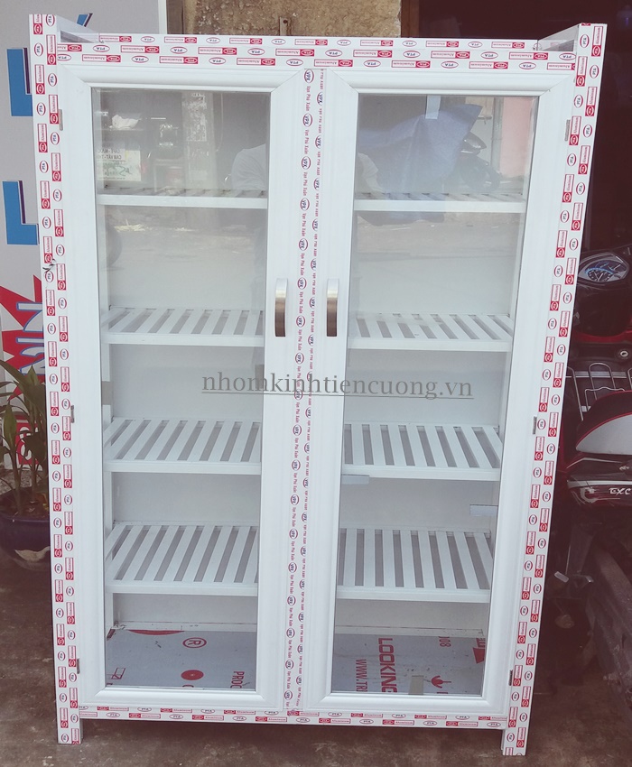 mẫu tủ chén nhôm kính hiện đại đẹp 2026
