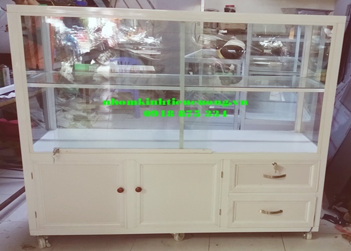 Tủ mỹ phẩm 28