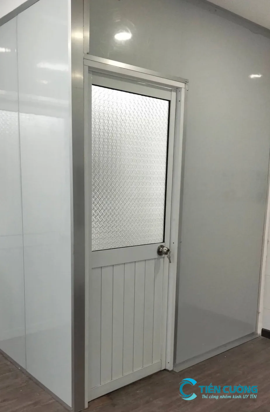 Vách ngăn panel - hình ảnh công trình vách nhôm kính 2 Vách ngăn panel mẫu thi công thực tế bổ sung 2
