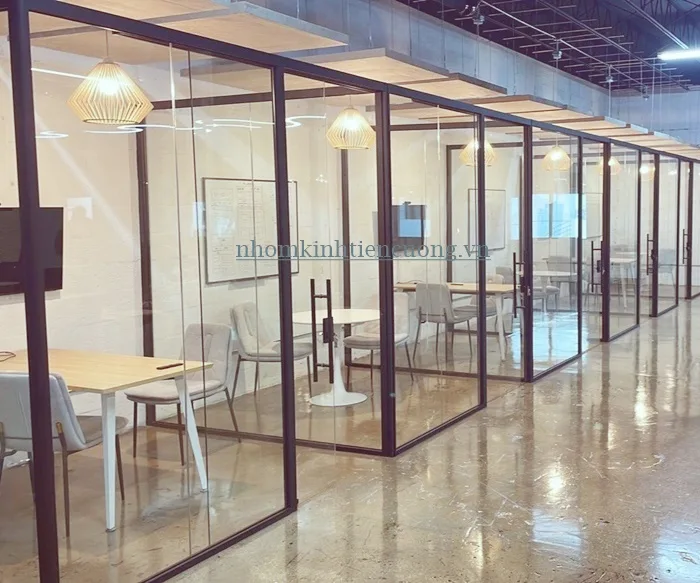 Cửa nhôm kính hệ cao cấp cho công trình - mẫu tham khảo 6 Cửa nhôm kính hệ cao cấp cho công trình