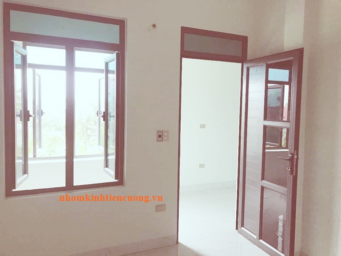 Cửa nhôm kính 8