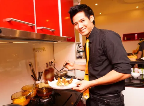 Kích thước tủ bếp nhôm 4 Mẫu tủ bếp nhôm kính nhỏ gọn tối ưu diện tích căn hộ