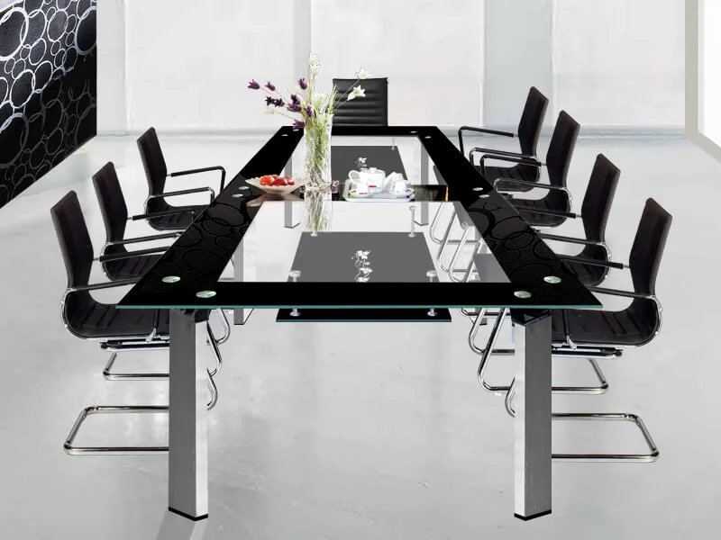 Cắt kính mặt bàn ăn cường lực theo kích thước TP.HCM - hình ảnh thực tế Kiểm tra kích thước và mép kính mặt bàn hoàn thiện