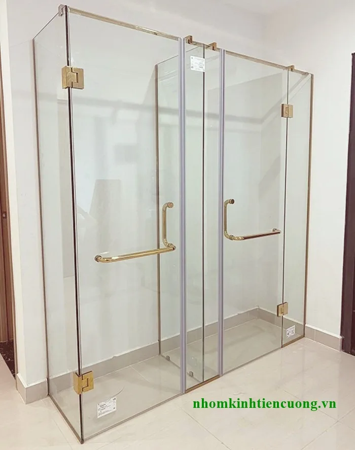 Phòng tắm kính TPHCM: mẫu, phương án và báo giá - hình ảnh thực tế Vách kính mờ tăng riêng tư cho khu vực tắm
