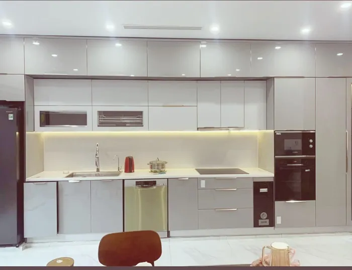 Tủ Bếp Nhôm Hợp Kim hiện nay: Bền Đẹp, Chống Nước 100% & Báo Giá - hình ảnh thực tế tu-bep-nhom-hop-kim-2