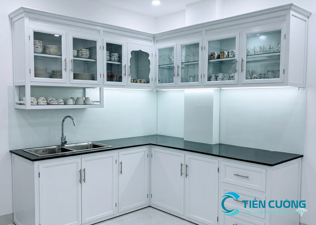 Tủ bếp nhôm kính sơn tĩnh điện