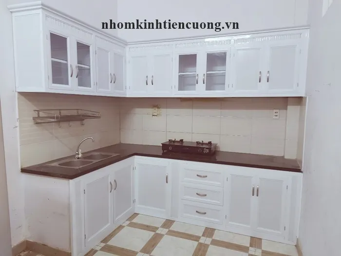 Tủ Bếp Nhôm Kính Sơn Tĩnh Điện Đẹp được ưa chuộng - Nhôm Kính Tiến Cường - hình ảnh thực tế Tủ bếp nhôm kính sơn tĩnh điện 1