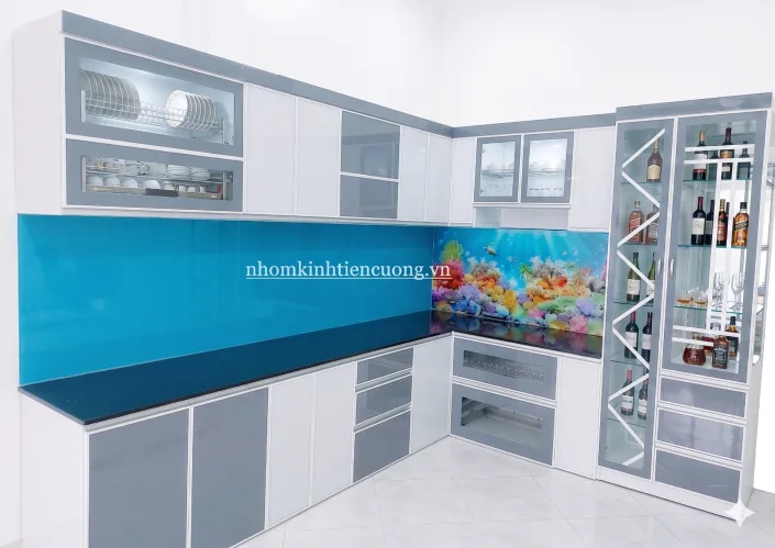 Tủ bếp nhôm kính trên dưới tiện nghi Tủ bếp nhôm kính trên dưới đầy đủ công năng