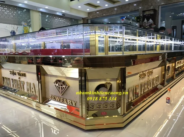Tủ bán vàng bạc, tủ trưng bày trang sức tại TP.HCM - hình ảnh thực tế Mẫu tủ bán vàng bạc phù hợp cửa hàng hiện đại