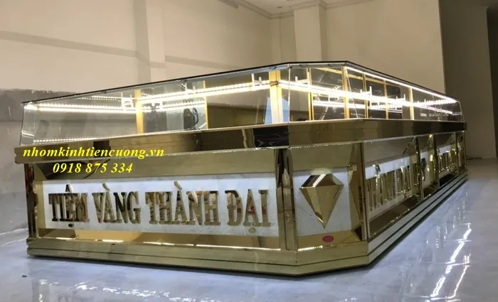 Tủ bán vàng bạc, tủ trưng bày trang sức tại TP.HCM - hình ảnh thực tế Tủ bán vàng bạc dạng quầy thẳng