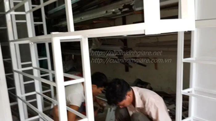 Nghề Nhôm Kính Là Gì? Cơ Hội, Thu Nhập & Kinh Nghiệm Làm Nghề hiện nay - hình ảnh thực tế nghe-nhom-kinh-2.jpg