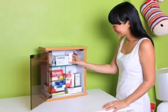 Tủ thuốc gia đình có khóa Tủ thuốc gia đình có khóa an toàn