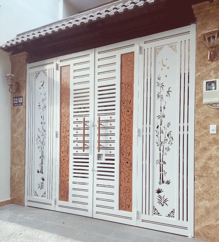 Cửa Sắt Đẹp Giá Tốt Tại TPHCM – Thi Công Chắc Chắn Thẩm Mỹ - hình ảnh thực tế Mẫu cửa sắt 4 cánh đẹp