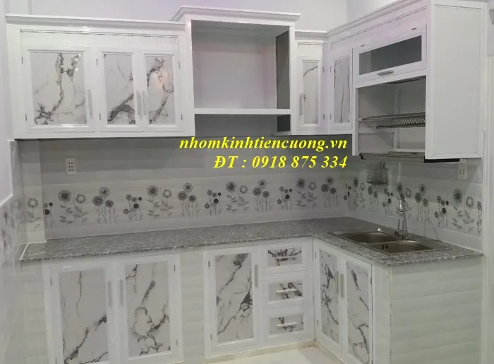 Đóng Tủ Bếp Nhôm Kính Phú Nhuận - Công Ty Nhôm Kính Tiến Cường - hình ảnh thực tế Tủ bếp nhôm kính phú nhuận 3