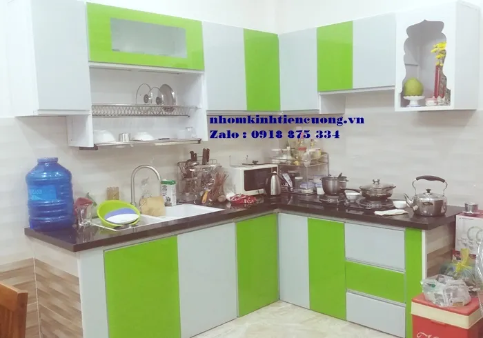 Đóng Tủ Bếp Nhôm Kính Quận 4 - Lựa Chọn Độc Đáo cho Thiết Kế Nội Thất - hình ảnh thực tế Tủ bếp nhôm kính quận 4.3