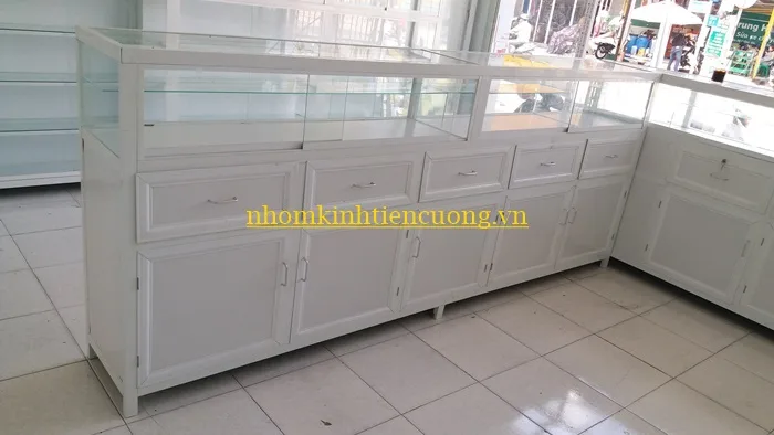 Tủ thuốc cửa lùa kính Tủ thuốc nhôm kính cửa lùa cho lối đi hẹp