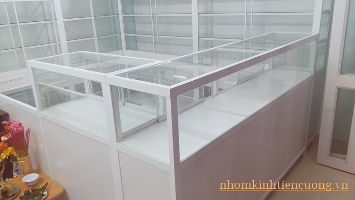 Nhà thuốc sử dụng tủ thuốc chất lượng cao