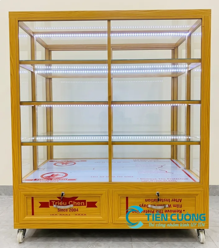 Các Chất Liệu Tủ Bán Hàng Nhôm Kính Phổ Biến Và Độ Bền Thực Tế - hình ảnh thực tế Gia công tủ bán hàng nhôm kính theo yêu cầu